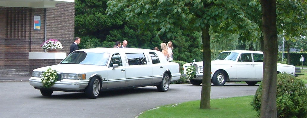 Limousine Lincoln Towncar-2 Limousine Lincoln Towncar-2